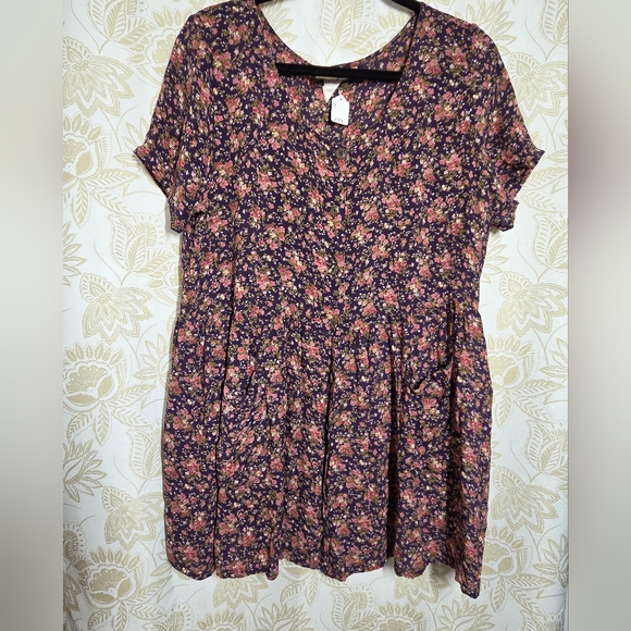 Carole Little Dresses & Skirts - Floral Print Women's Dress
